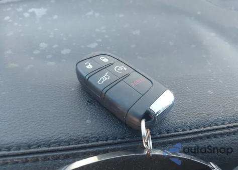 2024 Jeep Compass Latitude 4X4 from USA, damaged, VIN 3C4NJDBN1RT115645